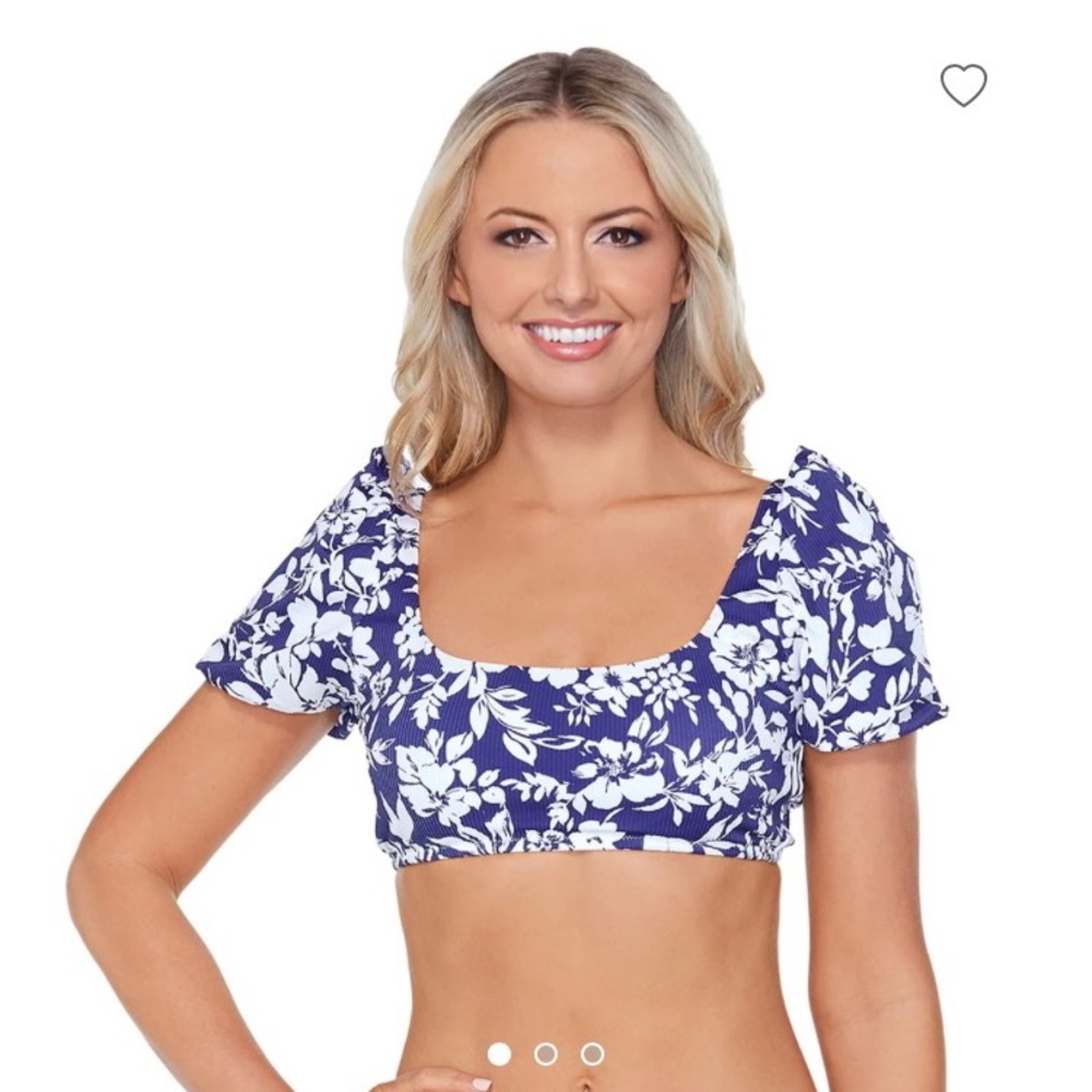 RAISINS.NWT.Paris.Bikini Top only. Blue/White.Size L.Floral Print. Built in cups